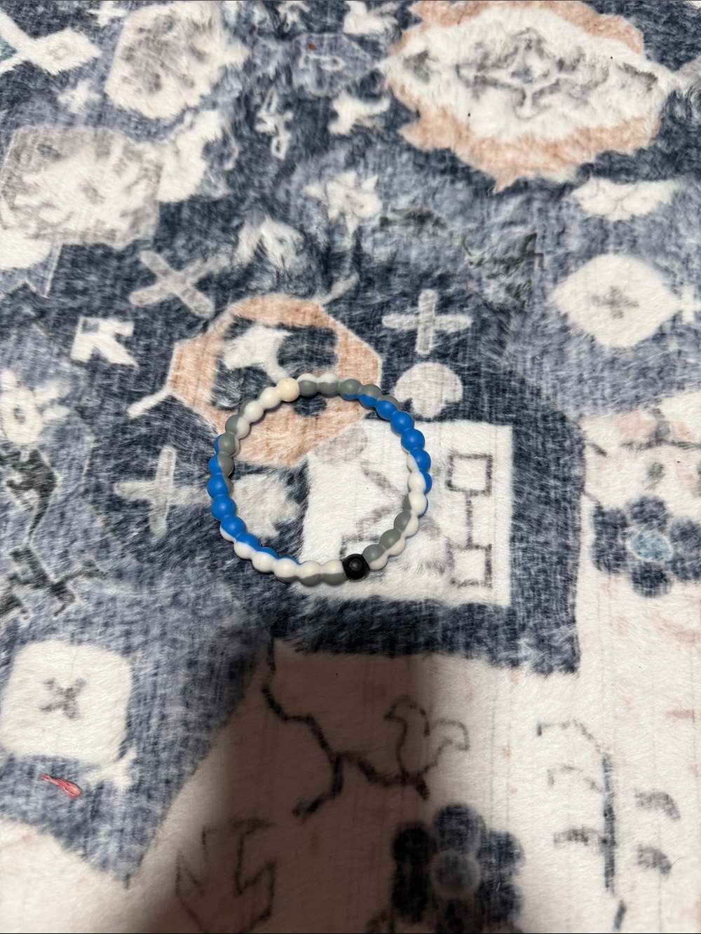 Lokai shark supporting Blue White Gray Beaded Bracelet